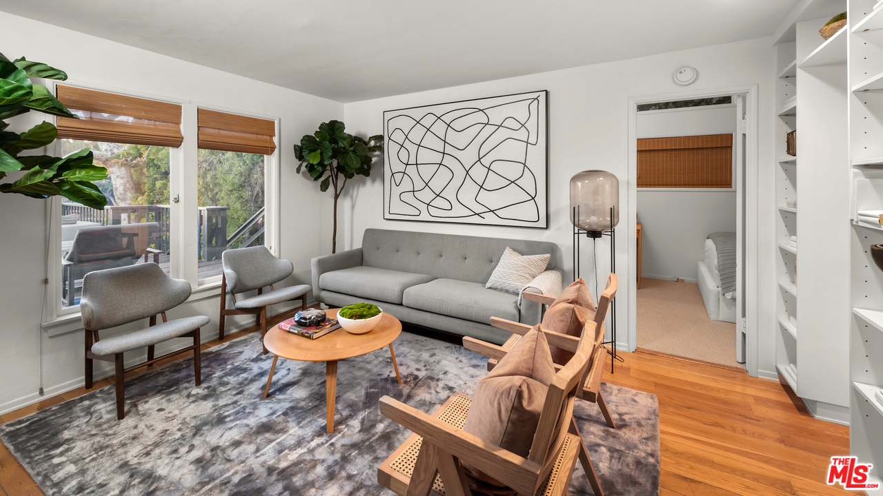 340 Mesa Road Santa Monica, CA 90402 - Photo 9 of 17