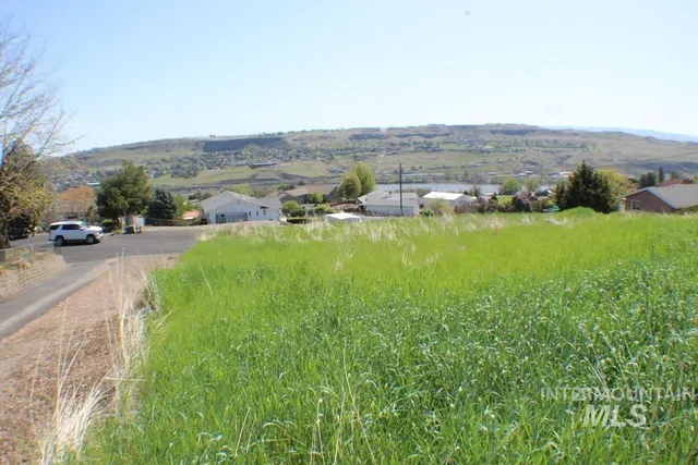 $100,000 | Nna Nna Highline Court, Asotin, WA 99402