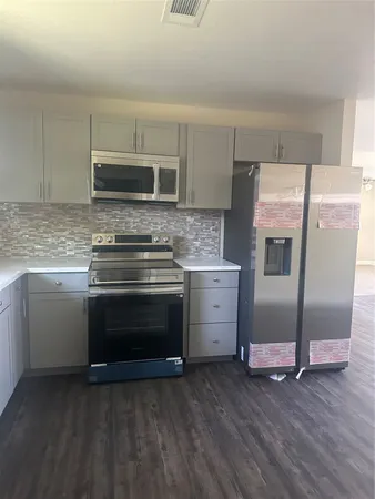 $260,000 | 608 County Road 157, Alvin, TX 77511