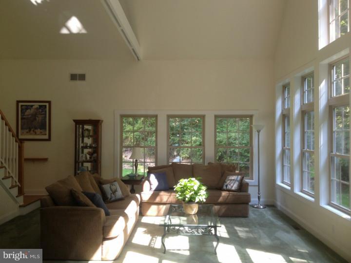 1072 Spencer Road Downingtown, PA 19335 - Photo 11 of 25 Gallery Image 11