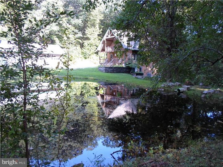 1072 Spencer Road Downingtown, PA 19335 - Photo 3 of 25 Gallery Image 3