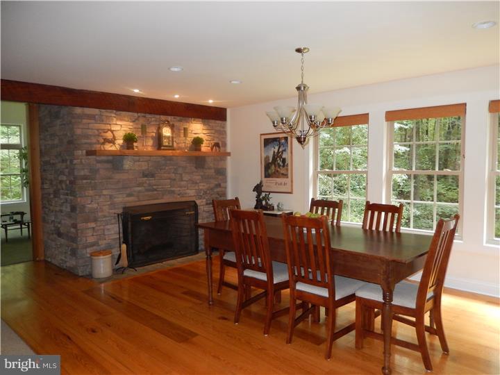 1072 Spencer Road Downingtown, PA 19335 - Photo 4 of 25 Gallery Image 4