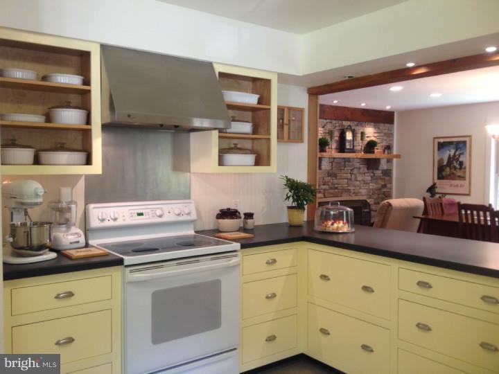 1072 Spencer Road Downingtown, PA 19335 - Photo 7 of 25 Gallery Image 7