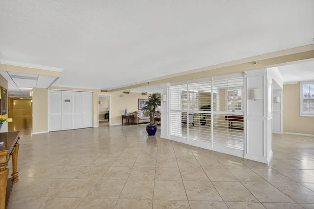 $1,695,000 | 500 Ocean Drive, Unit E9D, Juno Beach, FL 33408