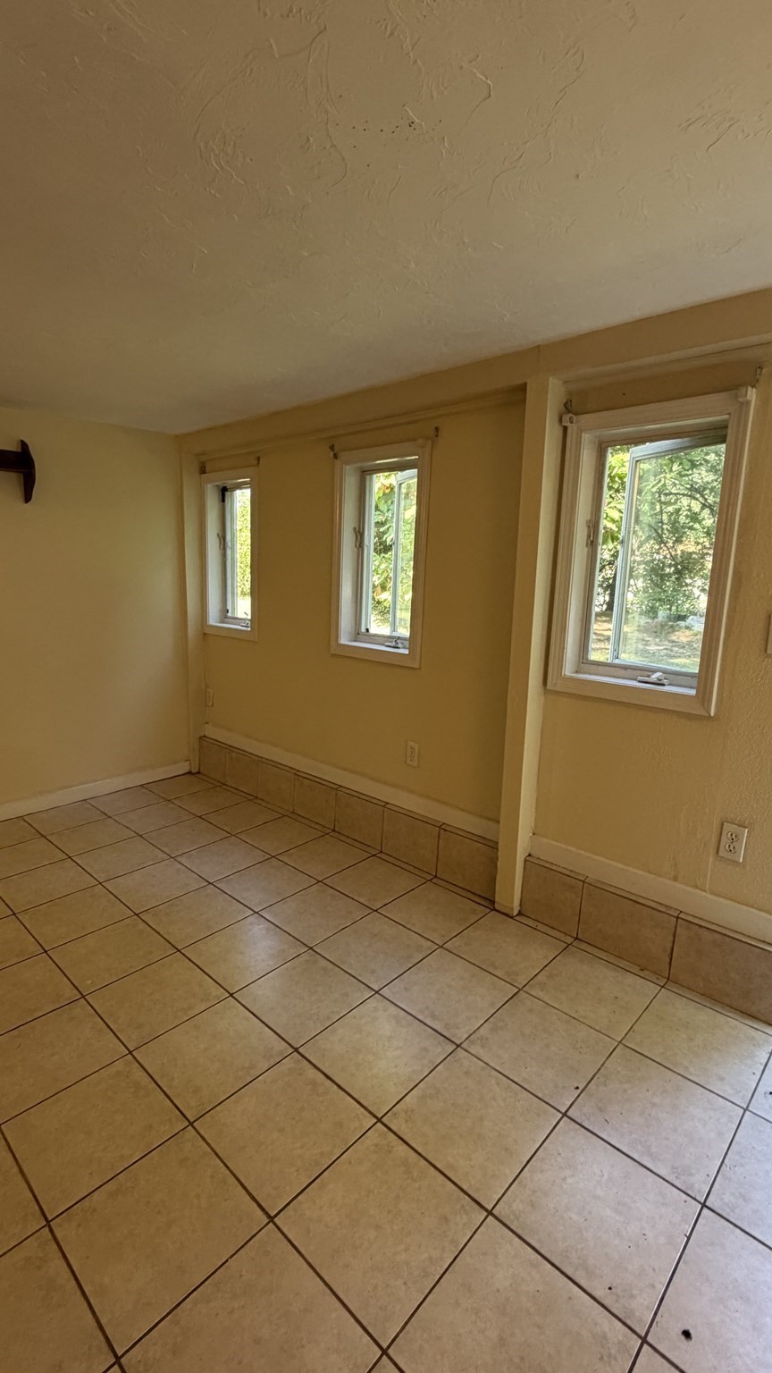 146 Boston Road, Unit B Southborough, MA 01772 - Photo 5 of 13 Gallery Image 5