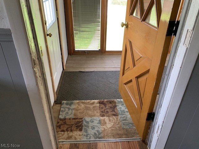 15830 Georgia Road Middlefield, OH 44062 - Photo 5 of 34