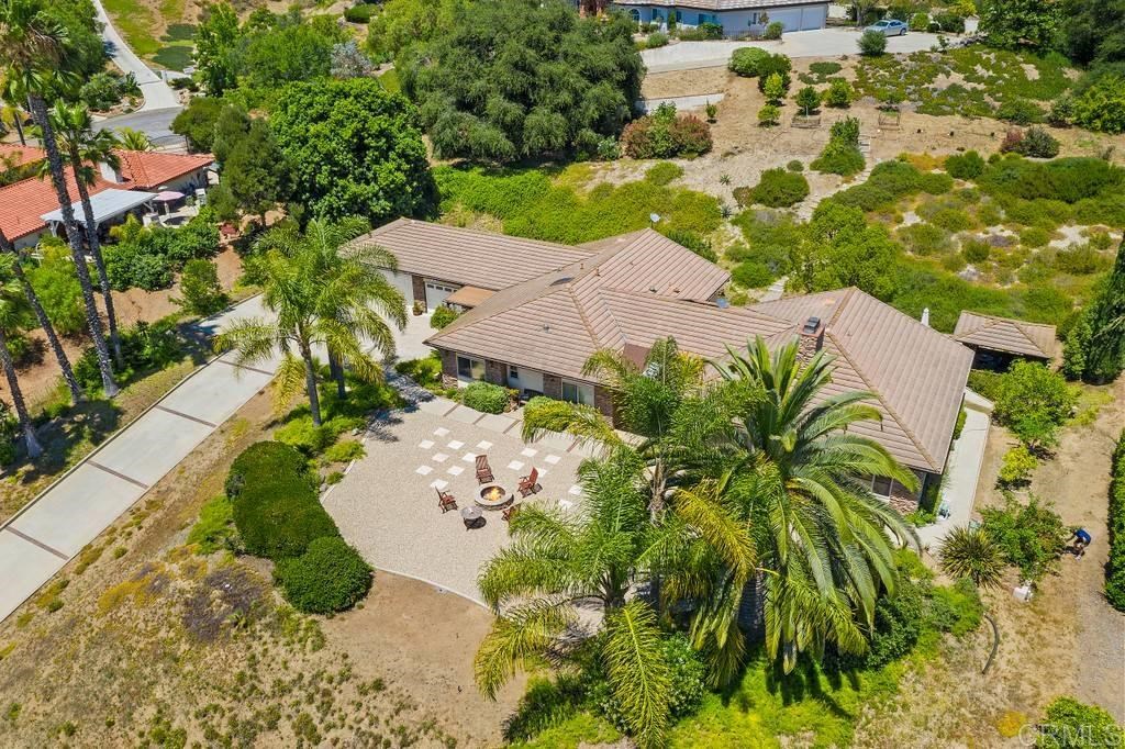 2672 Gird Road Fallbrook, CA 92028 - Photo 2 of 25