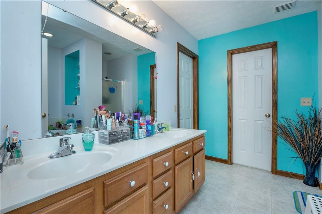5847 West Ridgewood Road Springfield, OH 45502 - Photo 15 of 32