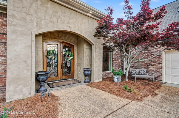 $915,000 | 134 Pinnacle Circle, Brandon, MS 39047