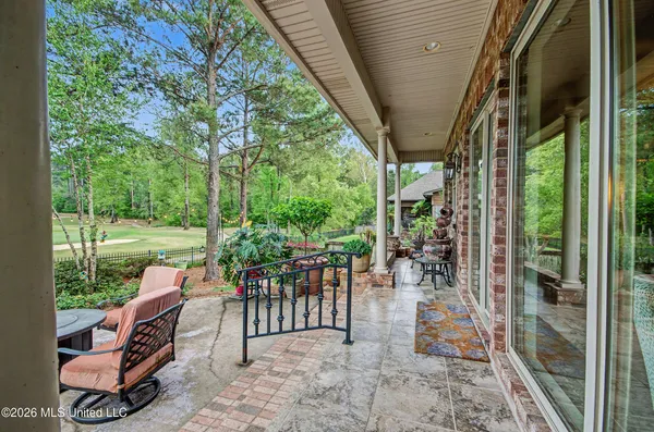 $915,000 | 134 Pinnacle Circle, Brandon, MS 39047
