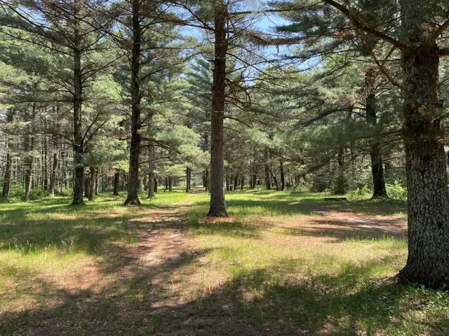 $185,000 | 932 10th Avenue, Hancock, WI 54943