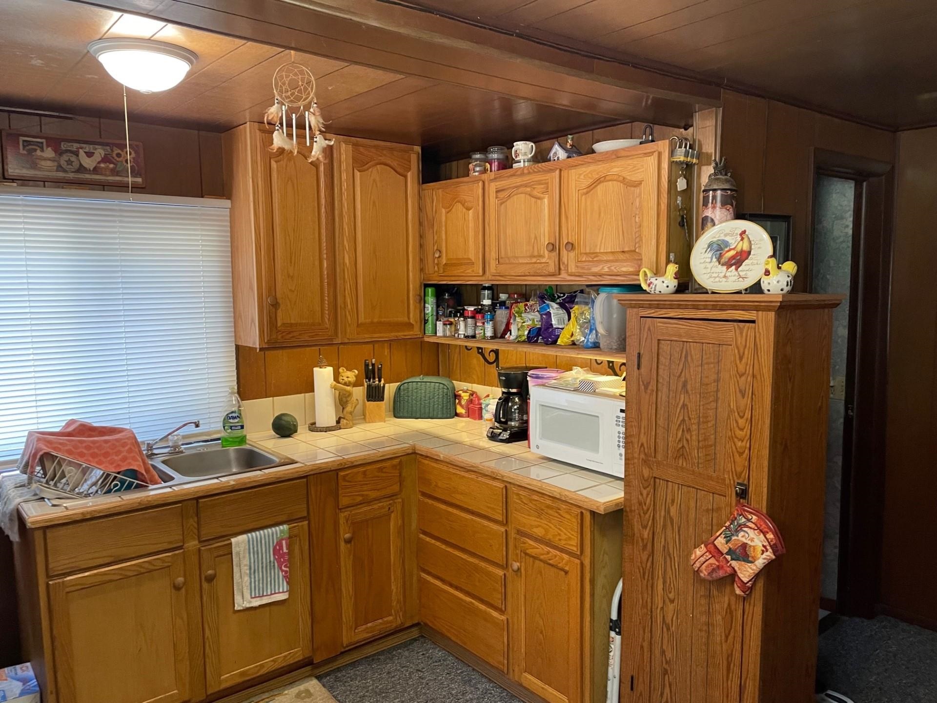 932 10th Avenue Hancock, WI 54943 - Photo 4 of 14