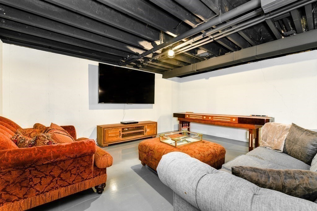 10 College Road Wellesley, MA 02482 - Photo 30 of 32 Gallery Image 30