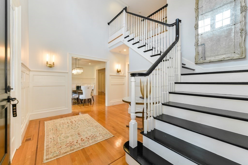 10 College Road Wellesley, MA 02482 - Photo 4 of 32 Gallery Image 4