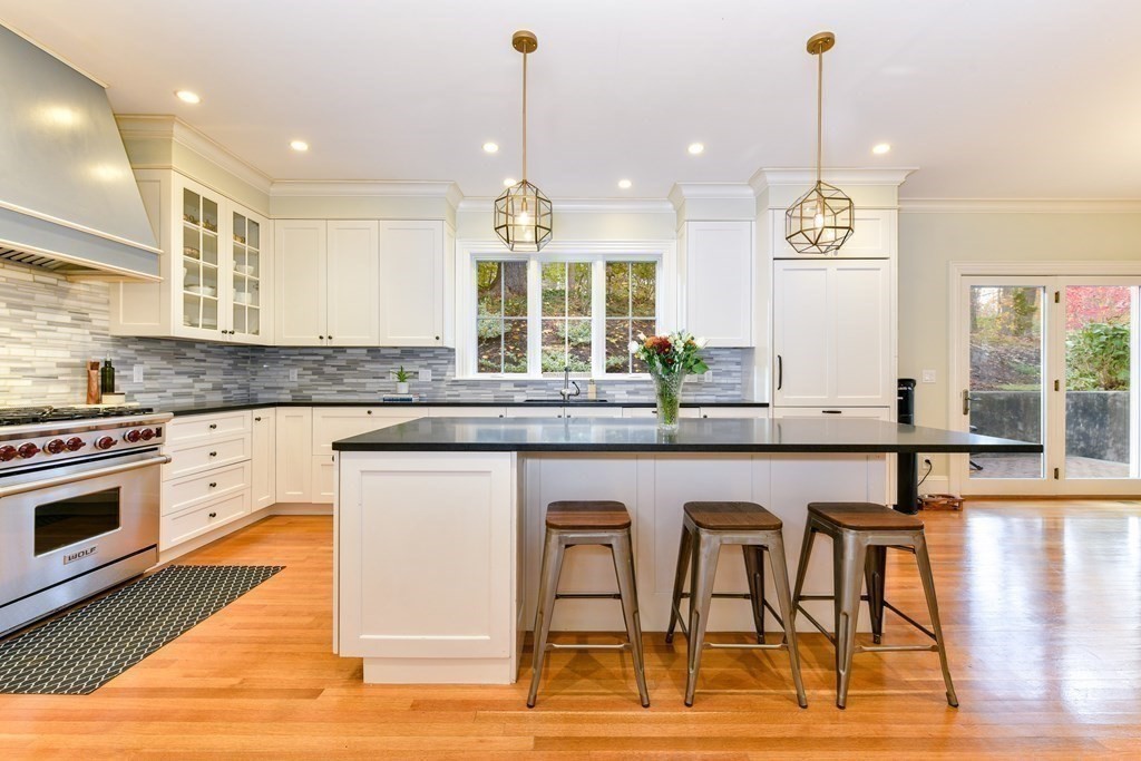 10 College Road Wellesley, MA 02482 - Photo 10 of 32 Gallery Image 10