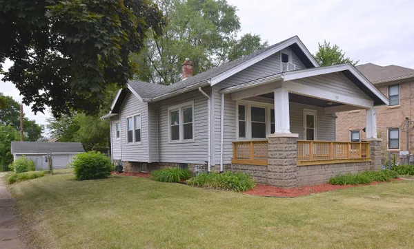 $145,000 | 923 17th Street, Rockford, IL 61104