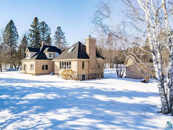 $689,900 | 5863 St Louis River Road, Hermantown, MN 55810