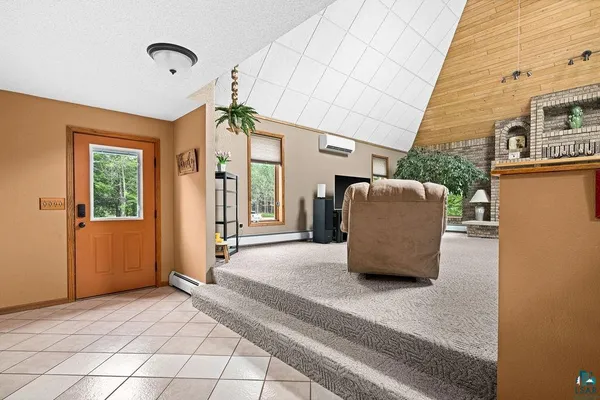 $689,900 | 5863 St Louis River Road, Hermantown, MN 55810