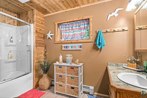 $689,900 | 5863 St Louis River Road, Hermantown, MN 55810
