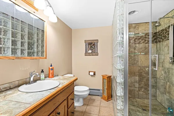 $689,900 | 5863 St Louis River Road, Hermantown, MN 55810