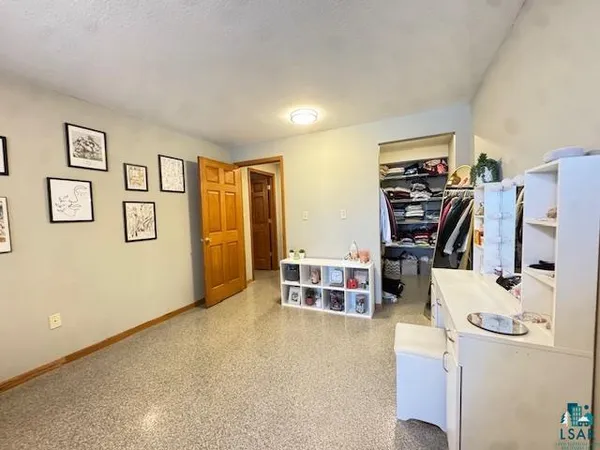 $689,900 | 5863 St Louis River Road, Hermantown, MN 55810