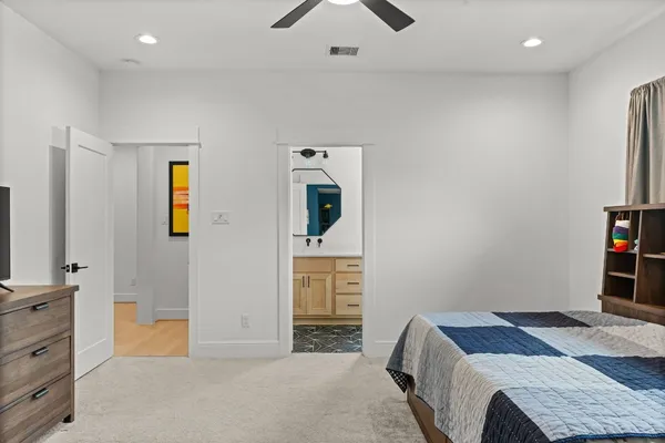 $2,290,000 | 1026 Traweek Drive, Houston, TX 77055