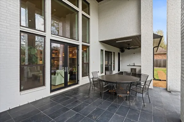 $2,290,000 | 1026 Traweek Drive, Houston, TX 77055