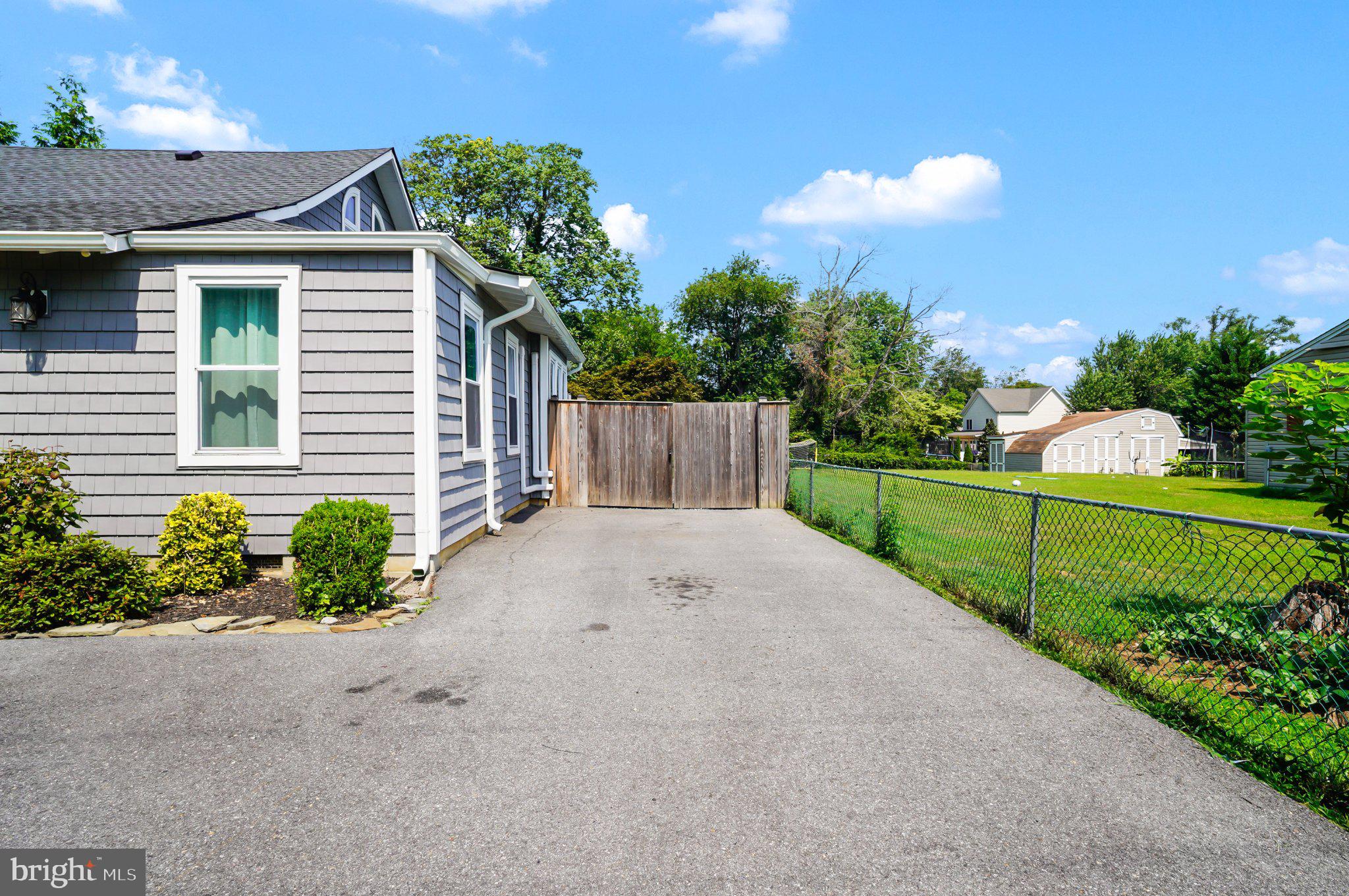2908 Main Street Edgewater, MD 21037 - Photo 35 of 40 Charming home with spacious driveway.
