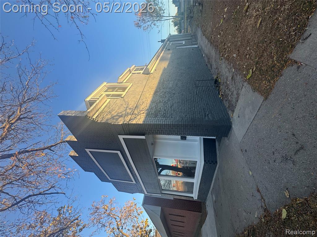 1231 Eureka Road Wyandotte, MI 48192 - Photo 2 of 3