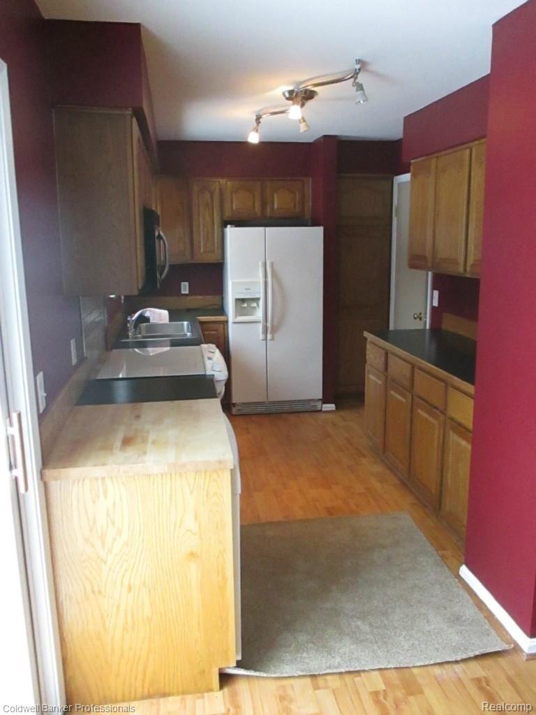 4504 Millis Road North Branch, MI 48461 - Photo 14 of 50 IMG_0598.jpg