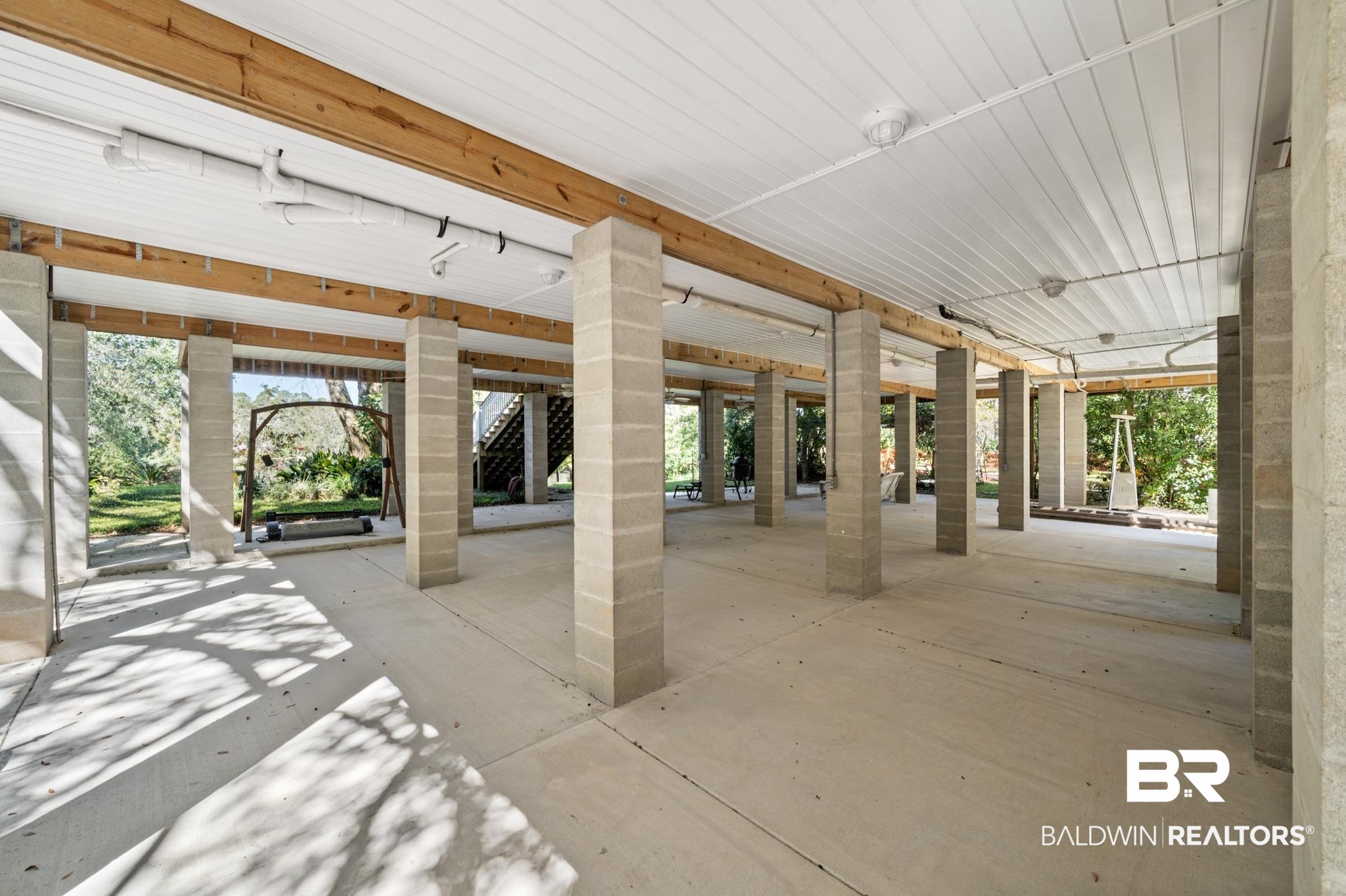 17375 River Road Summerdale, AL 36580 - Photo 43 of 47 Room for more seating and gathering