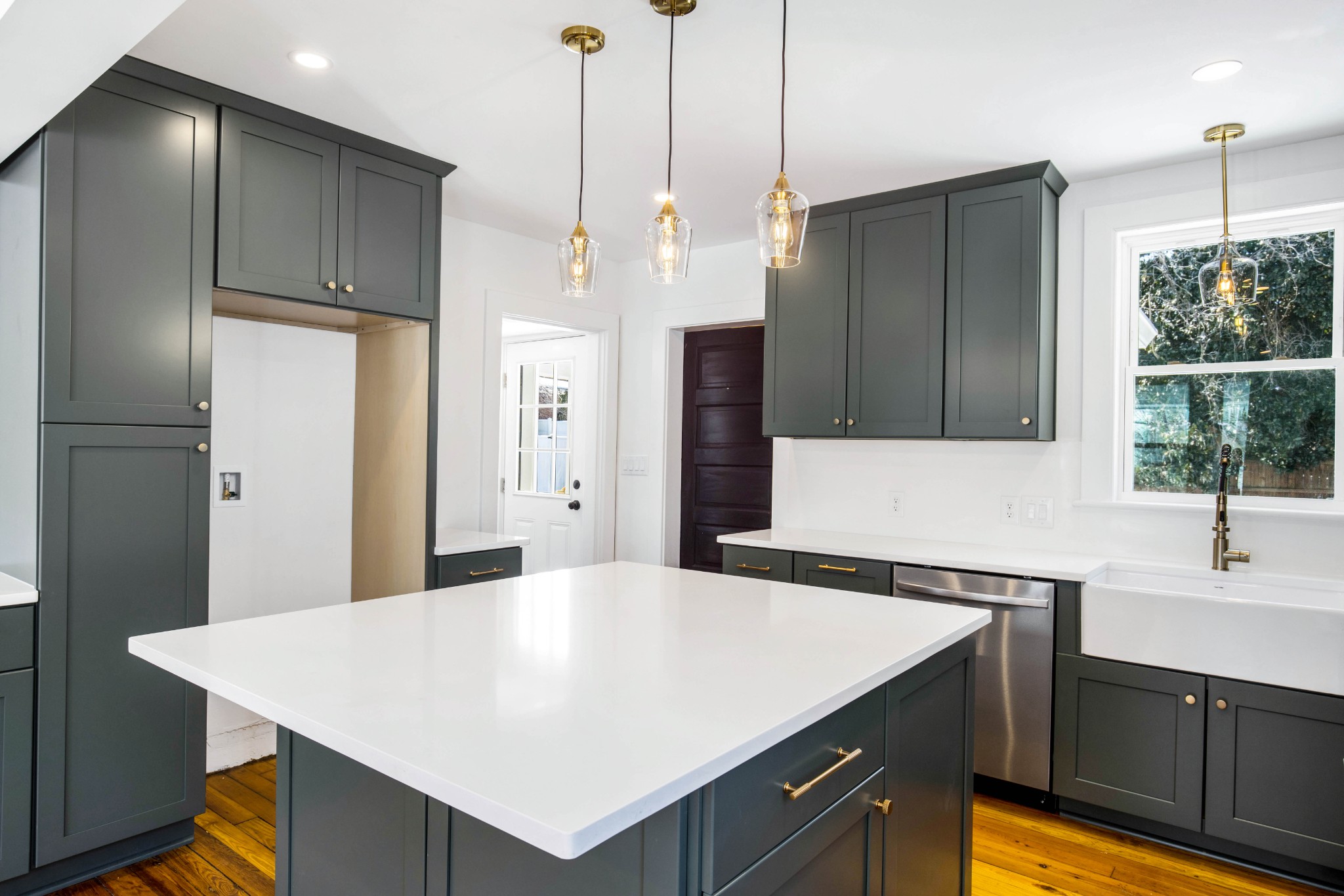 325 North Walnut Street Springfield, TN 37172 - Photo 15 of 34 a kitchen with a sink a refrigerator and a sink