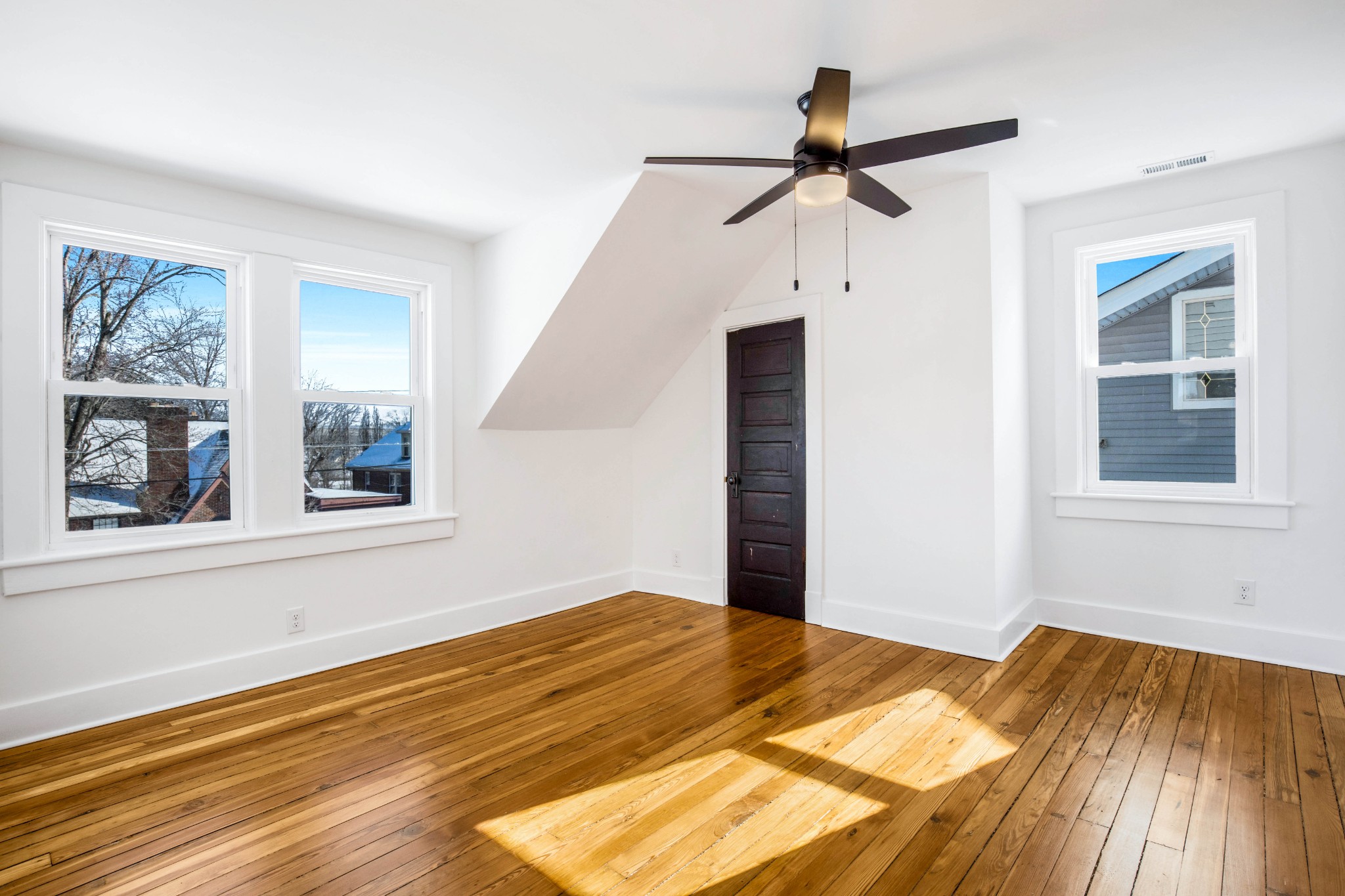 325 North Walnut Street Springfield, TN 37172 - Photo 24 of 34 a bedroom with a bed and a window