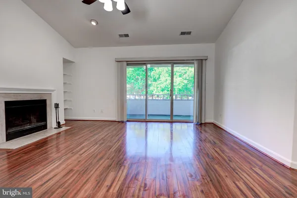 $165,000 | 13700 Modrad Way, Unit 8A34, Silver Spring, MD 20904