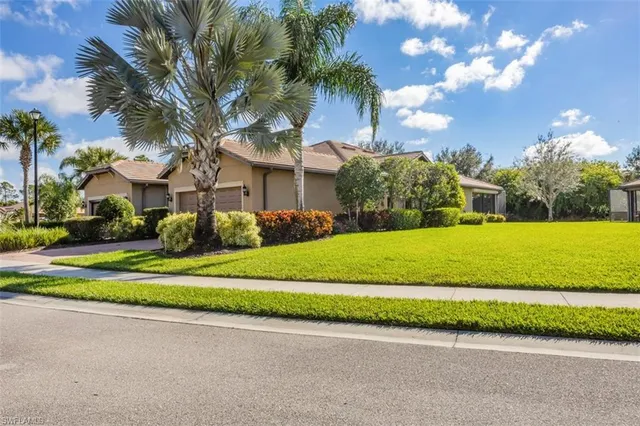 $550,000 | 7176 Live Oak Drive, Naples, FL 34114