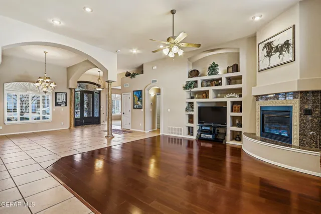 $529,900 | 312 Desert Garden Drive, Santa Teresa, NM 88008