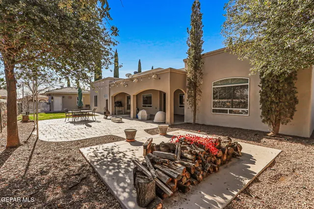 $529,900 | 312 Desert Garden Drive, Santa Teresa, NM 88008