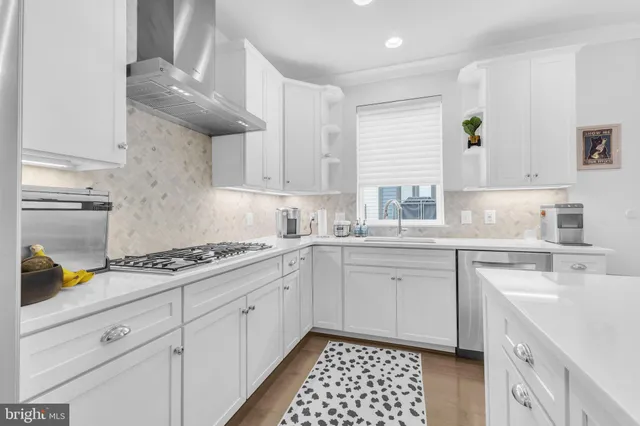 $5,278 | 5106 Fillmore Avenue, Alexandria, VA 22311