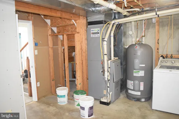 $2,800 | 326 Larose Drive, Coatesville, PA 19320