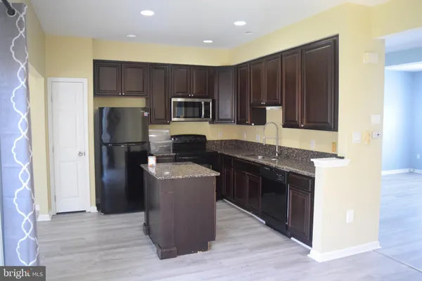 $2,800 | 326 Larose Drive, Coatesville, PA 19320