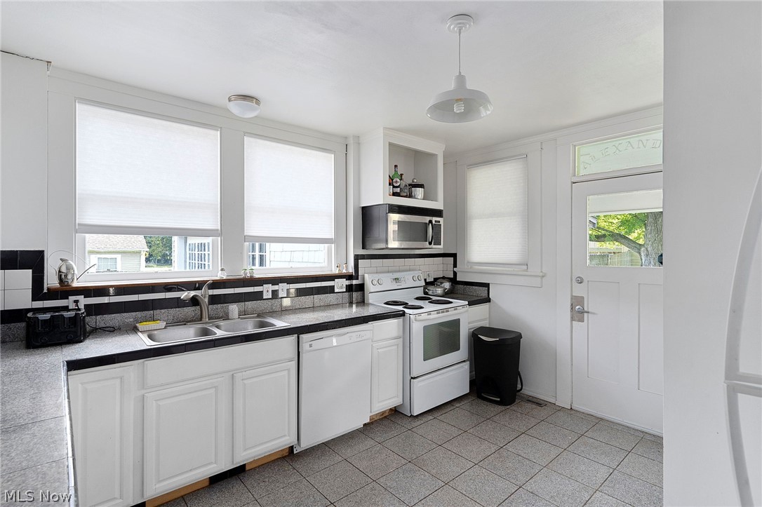 1204 South Meridian Road Youngstown, OH 44511 - Photo 11 of 23 Gallery Image 11