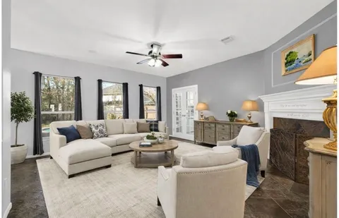 $365,000 | 12902 Chalfield Circle, Houston, TX 77044