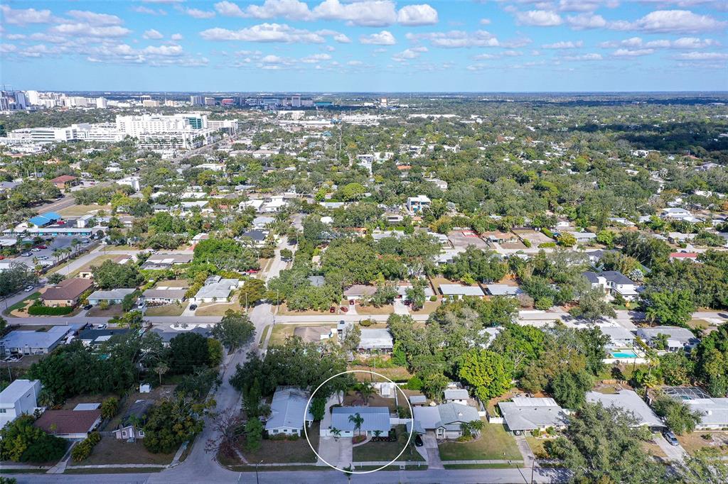 2115 Grove Street Sarasota, FL 34239 - Photo 31 of 40 an aerial view of a city with lots of residential buildings
