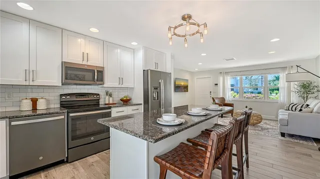 $599,000 | 2115 Grove Street, Sarasota, FL 34239