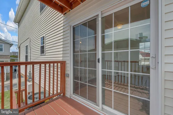 $300,000 | 131 North Congress Avenue, Atlantic City, NJ 08401