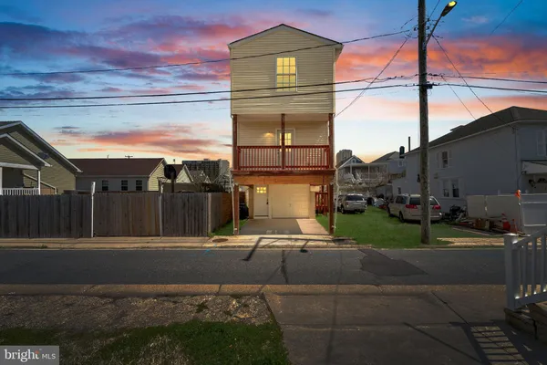$300,000 | 131 North Congress Avenue, Atlantic City, NJ 08401