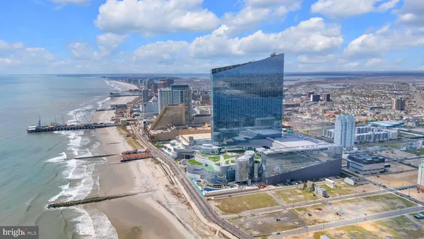 $300,000 | 131 North Congress Avenue, Atlantic City, NJ 08401