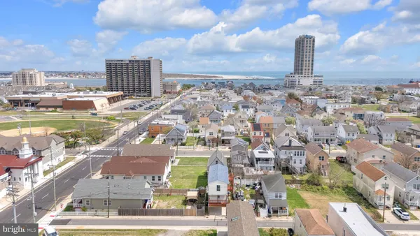$300,000 | 131 North Congress Avenue, Atlantic City, NJ 08401