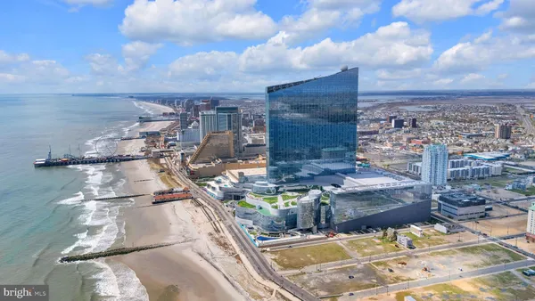 $300,000 | 131 North Congress Avenue, Atlantic City, NJ 08401
