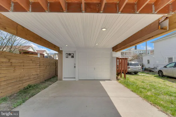 $300,000 | 131 North Congress Avenue, Atlantic City, NJ 08401